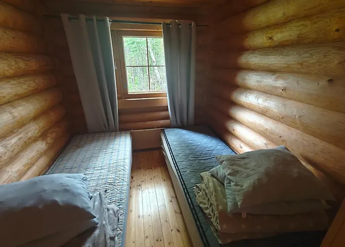 Kalliorinteen Moekit Havupirtti